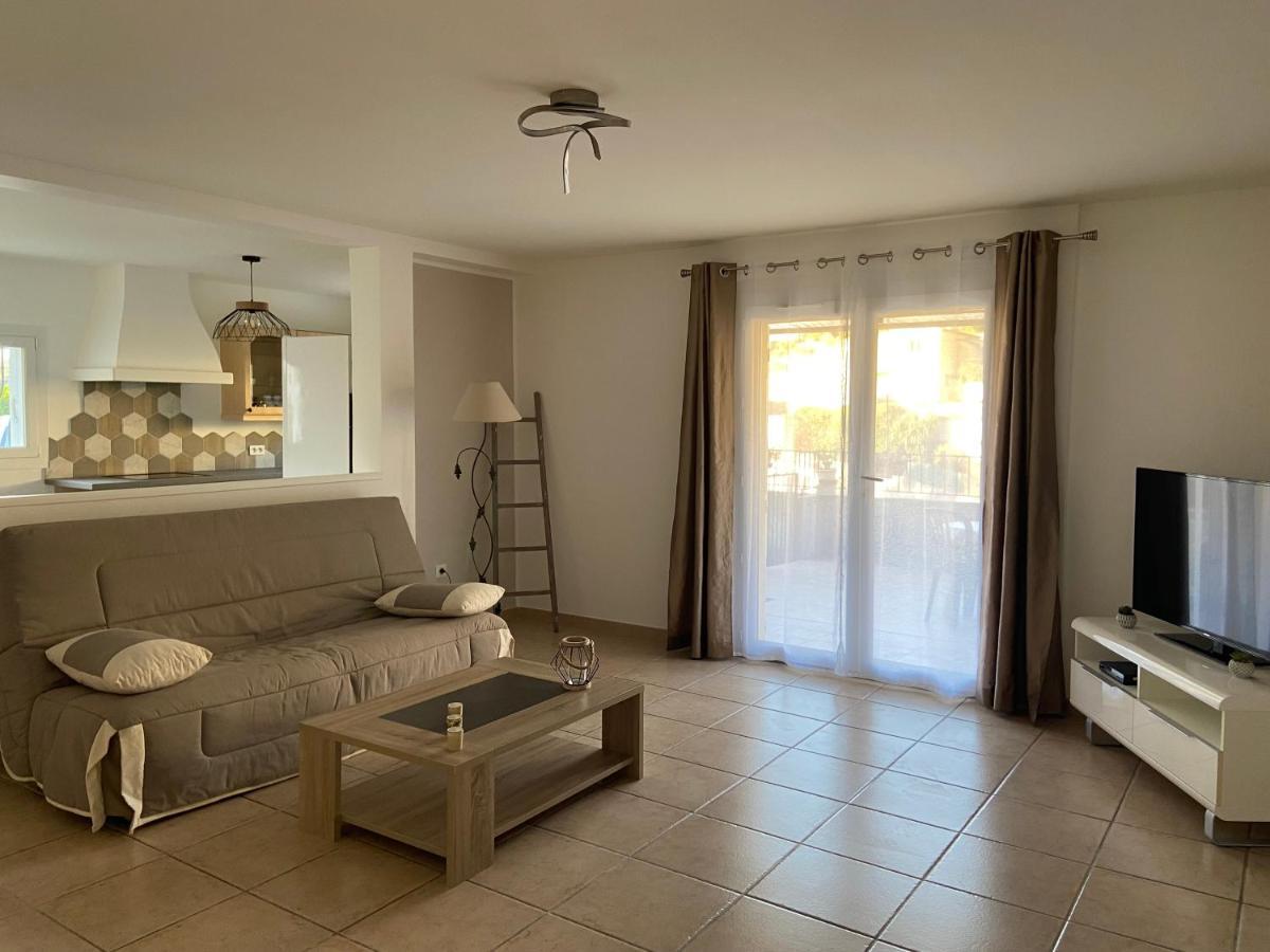 Tres Bel Appartement Entier Proche De La Mer 2 Chambres 1 Salon 발로리스 외부 사진